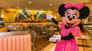 Refeição com Personagens. Fonte: disneyworld.disney.go.com